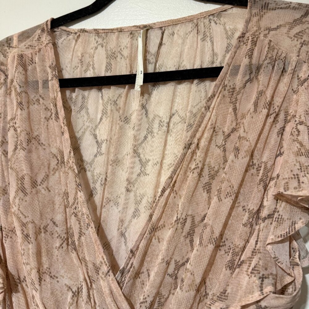 🌸 Anthropologie V-Neck Flutter-Sleeve Tiered Midi Dress – Pink Snakeskin Print - Picture 7 of 15